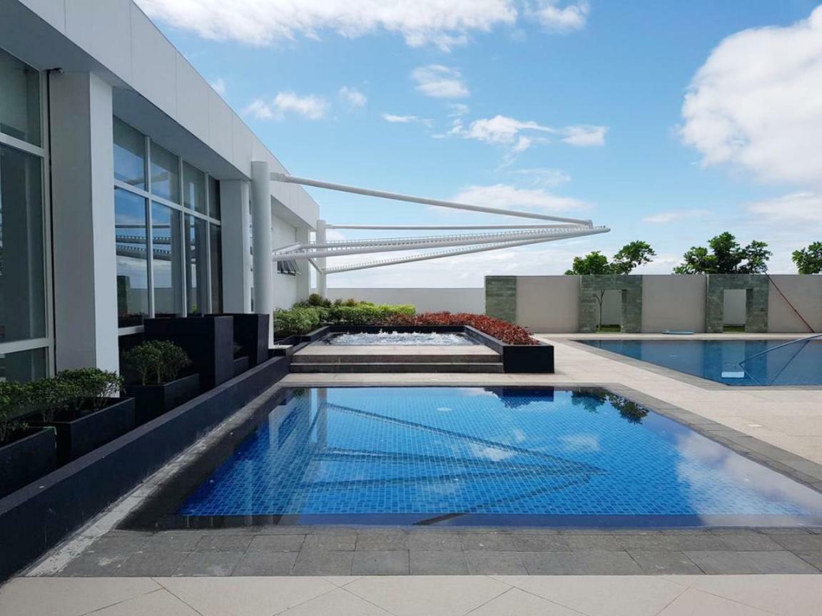 One Pacific Residence Condominium Tower C-16N Lapu-Lapu City Eksteriør bilde